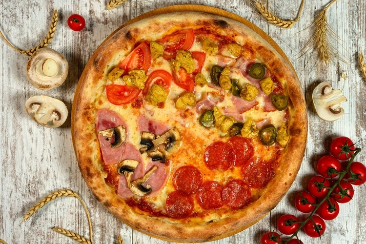 Пицца " Четыре вкуса" 700г